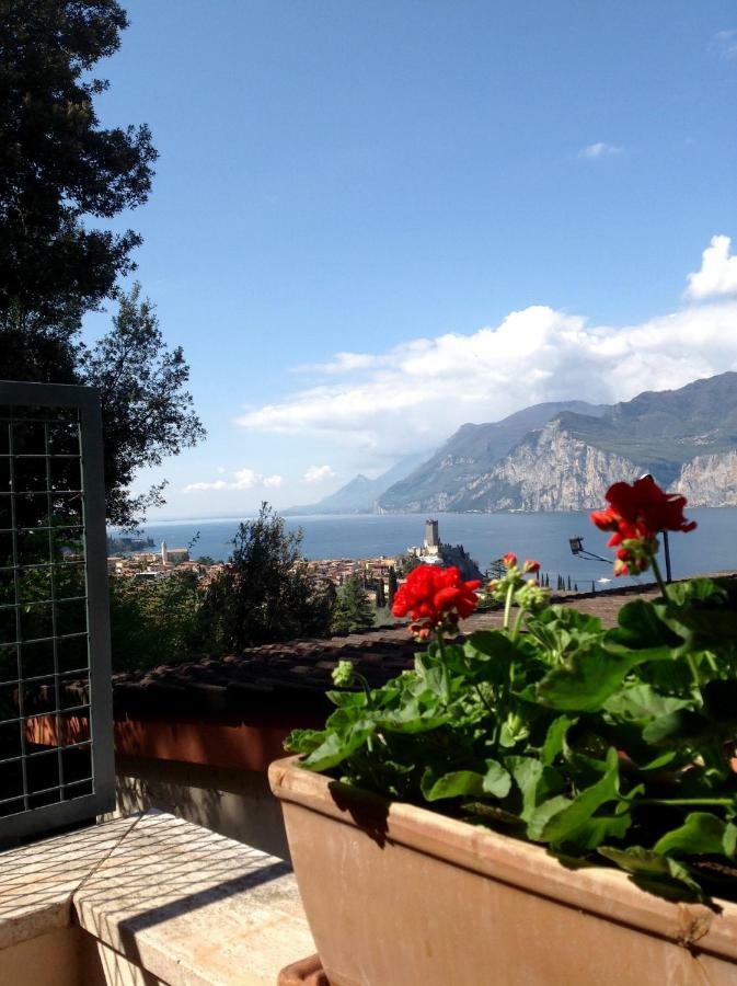 Apartament Luna Wifi Free - Malcesine Exterior foto